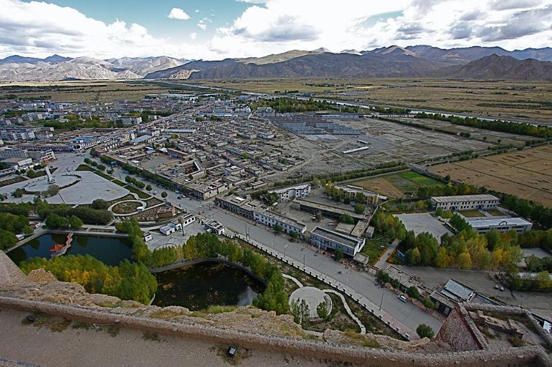 101 City of Gyantse from the Dzong Fortress.jpg